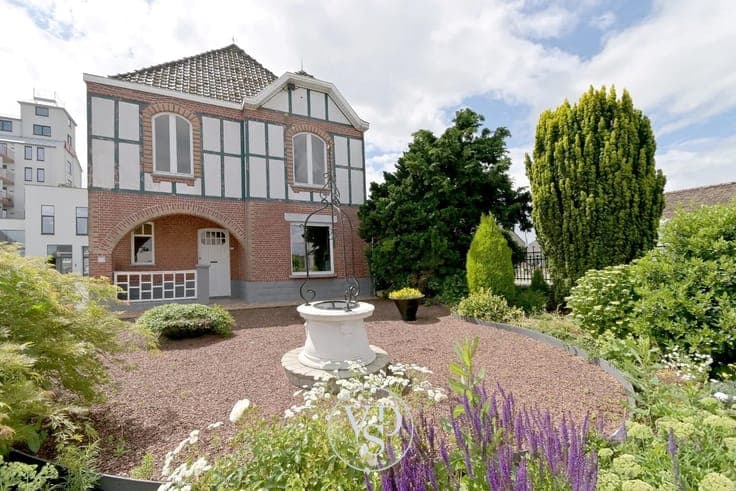 House in Asper