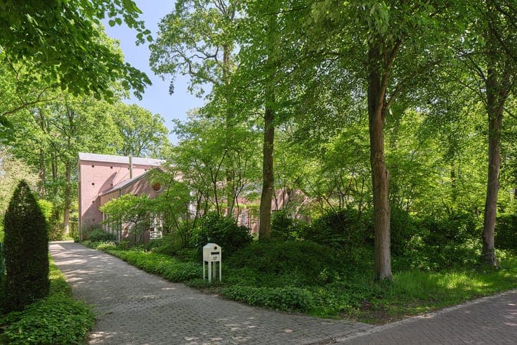 Architect villa Jo Crepain – Pink Temple Schilde