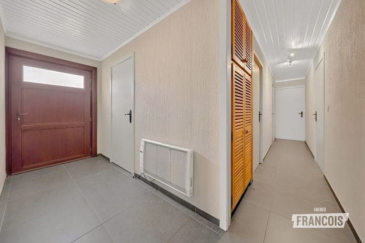 Charming bungalow with garage in a calm location in Sijsele