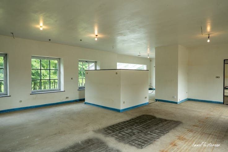 High-quality rough construction villa with outbuilding and