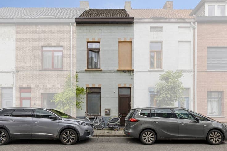 House for sale in the heart of Brugse Poort
