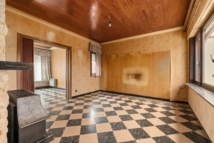Semi-detached house with garden in Buggenhout