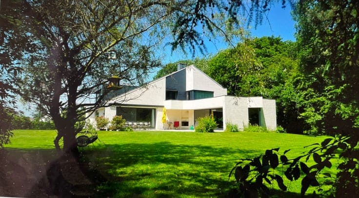 Spacious and bright house 7 bd on 2756m² land