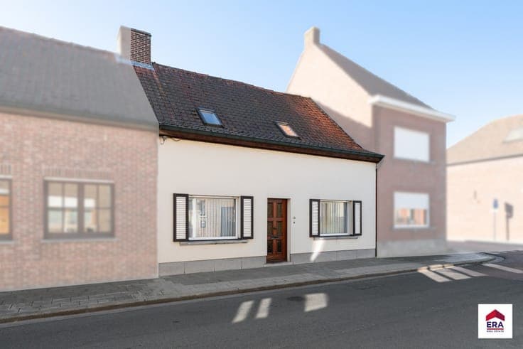 Charming home with garden and garage in Wakken