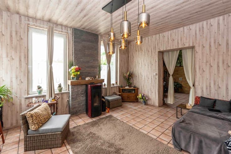 House in Dour