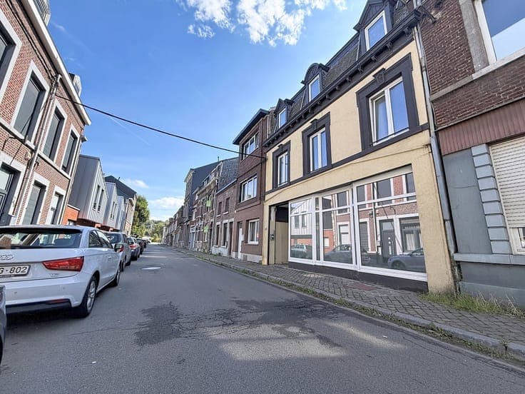 IMMEUBLE MIXTE DUPLEX + COMMERCE – BON ÉTAT, POTENTIEL