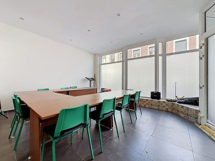 IMMEUBLE MIXTE DUPLEX + COMMERCE – BON ÉTAT, POTENTIEL