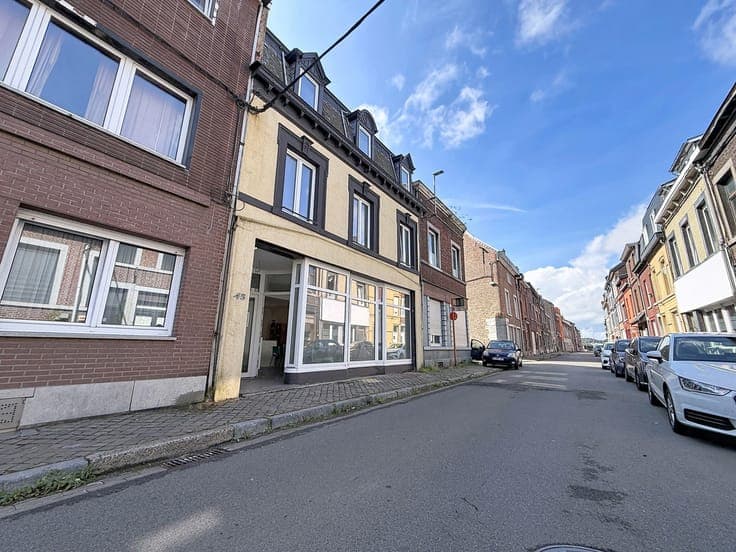 IMMEUBLE MIXTE DUPLEX + COMMERCE – BON ÉTAT, POTENTIEL