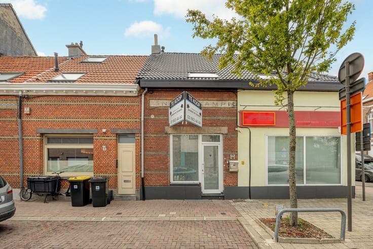 Volledig verhuurd opbrengsteigendom met 3 entiteiten