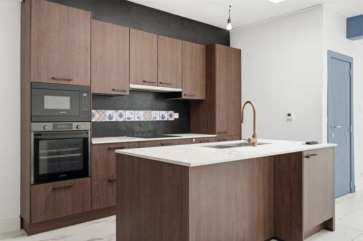 Renovated house with 3 rooms, 2 bathrooms and garden