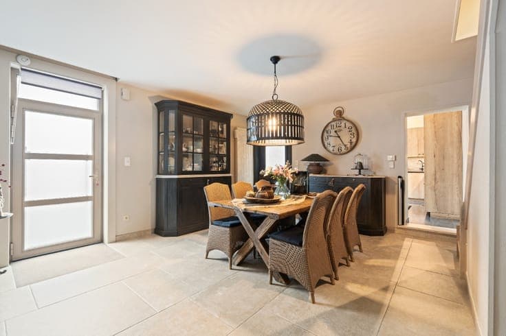 4-Bed Home, 172 m² Warehouse and Garden in Haaltert