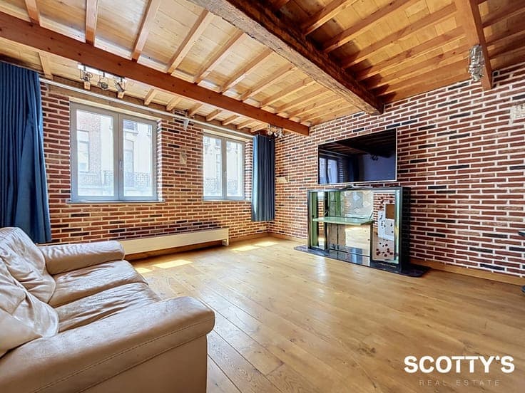 Mixed-Use Property (horeca autorised) + triplex