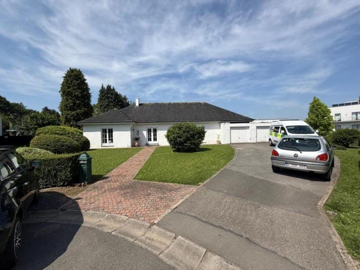 House in Erpent