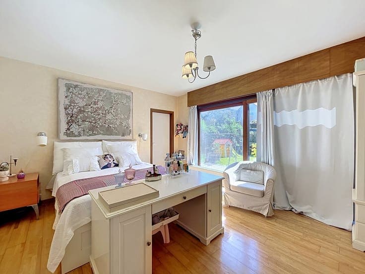A stone's throw from the centre of La Hulpe – Two-apartment