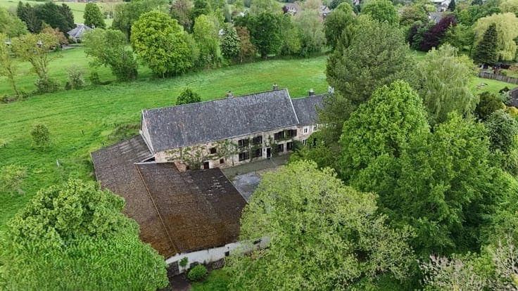 Sale - Farm Hergenrath - 590,000 €