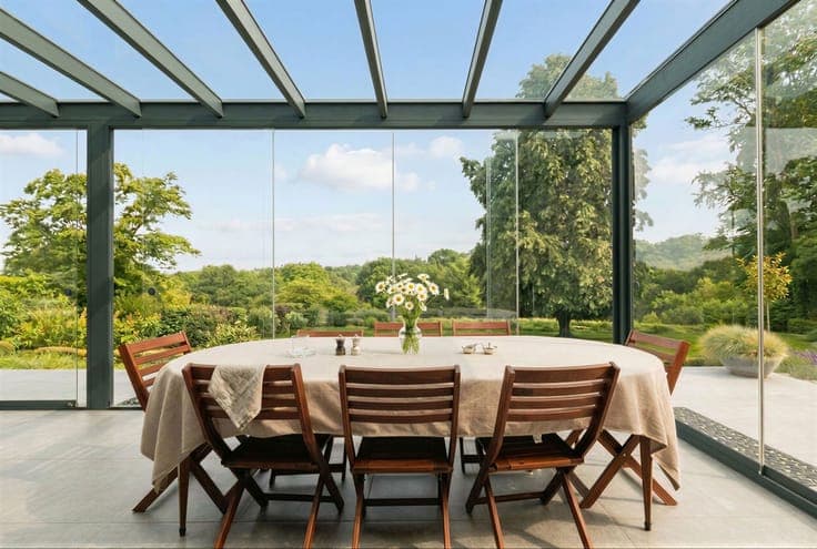 Stunning VILLA in a beautiful setting in Erpent