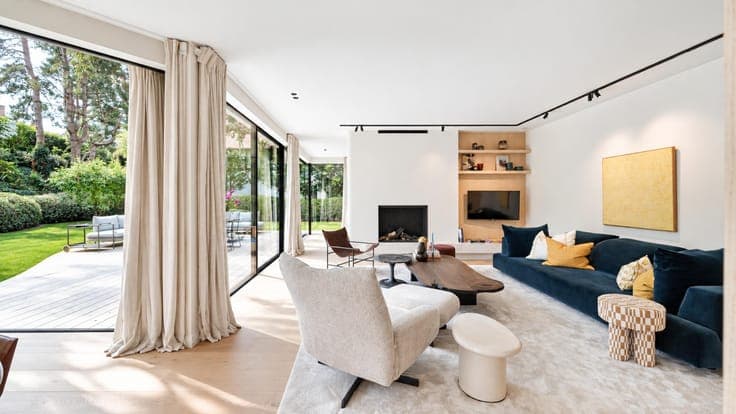 2023 thatched villa for sale in Binnenhof, Knokke-Zoute