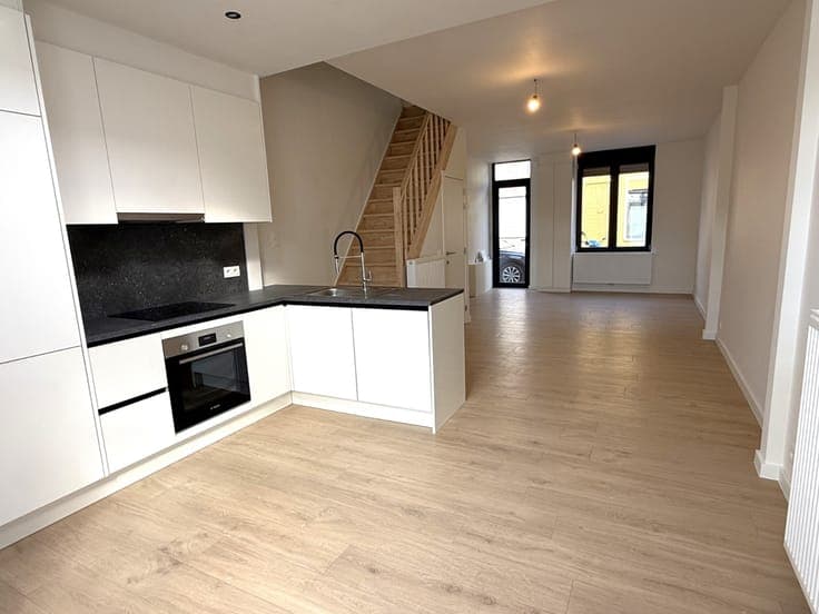 Charmante woning met zonnige buitenruimte op TOPLIGGING!