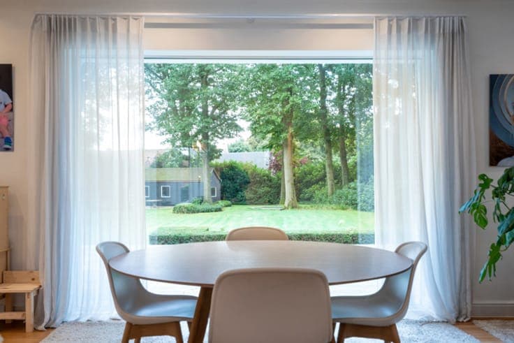 Villa met ruime slaapkamers in een oase van groen te Deurle