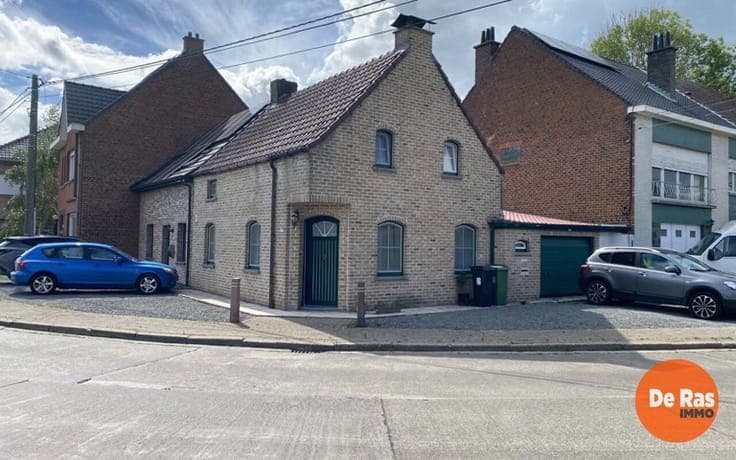Aaigem- Charmante starterswoning met 2 slaapkamers en garage