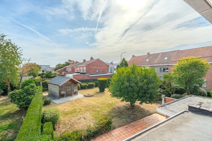 Halfopen woning op een perceel van 687m²