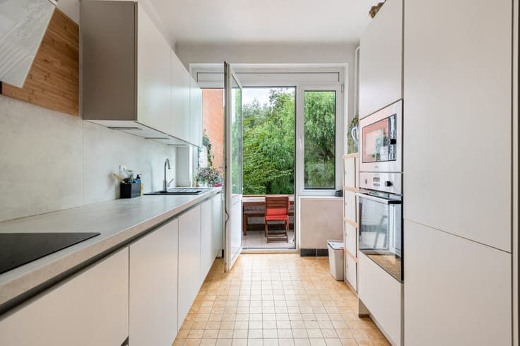Characterful renovation property by the water in Mechelen,