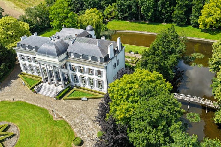 Prachtig gerestaureerd authentiek landhuis te Gors-Opleeu...