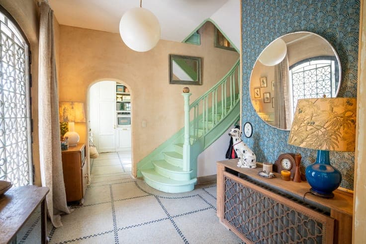Exceptional villa on a 34-are plot with unique architecture