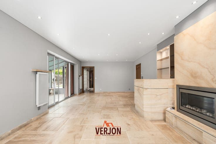 Villa met 4 slaapkamers en dubbele garage in een doodlope...