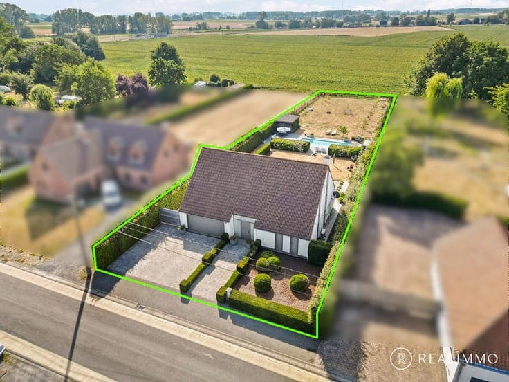 Tijdloze duurzame villa op 1.892m² met zwembad!