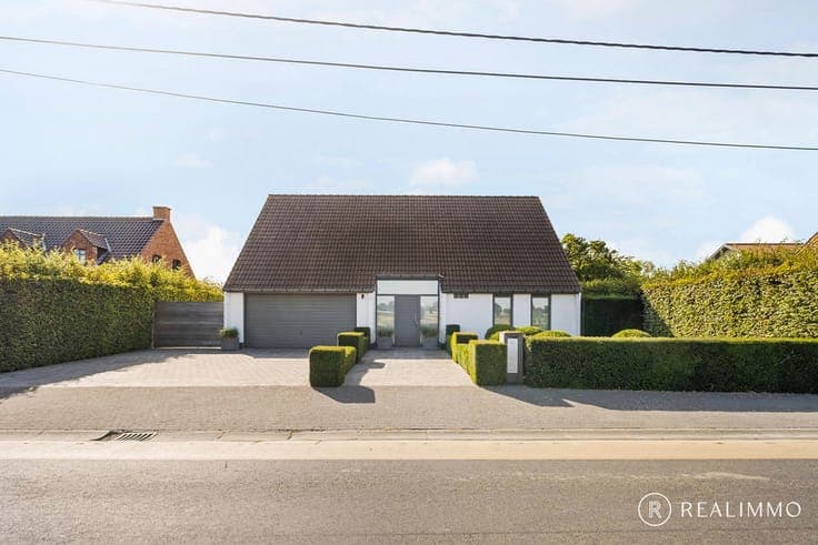 Tijdloze duurzame villa op 1.892m² met zwembad!
