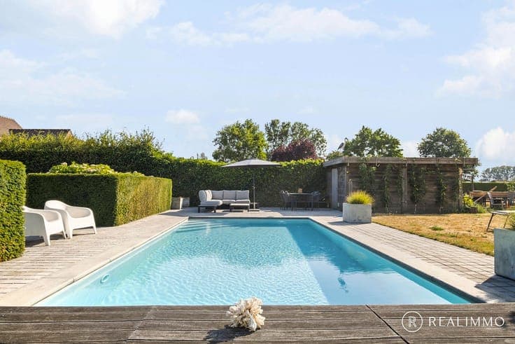 Tijdloze duurzame villa op 1.892m² met zwembad!