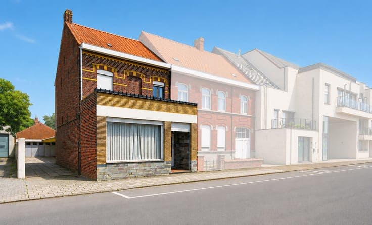Renovation project with warehouse and large garden
