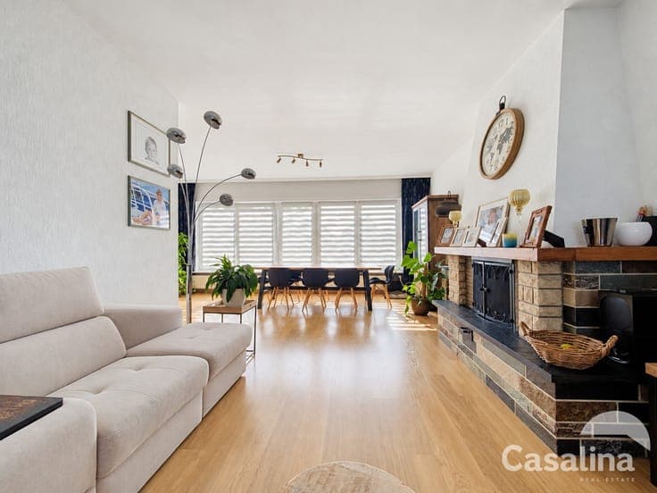 A spacious family home, with a very good EPC rating, B!