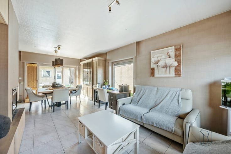 Move-in Ready, Energy-Efficient Semi-Detached Home