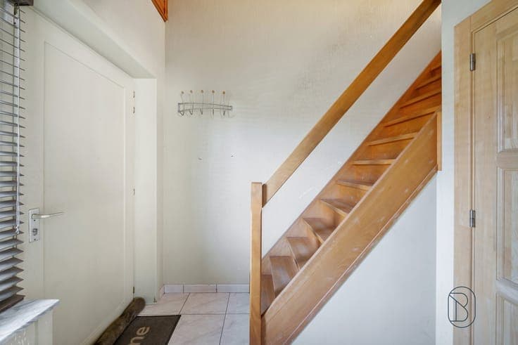 Move-in Ready, Energy-Efficient Semi-Detached Home