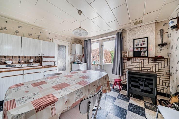Maison individuelle avec 4 chambres et un grand terrain