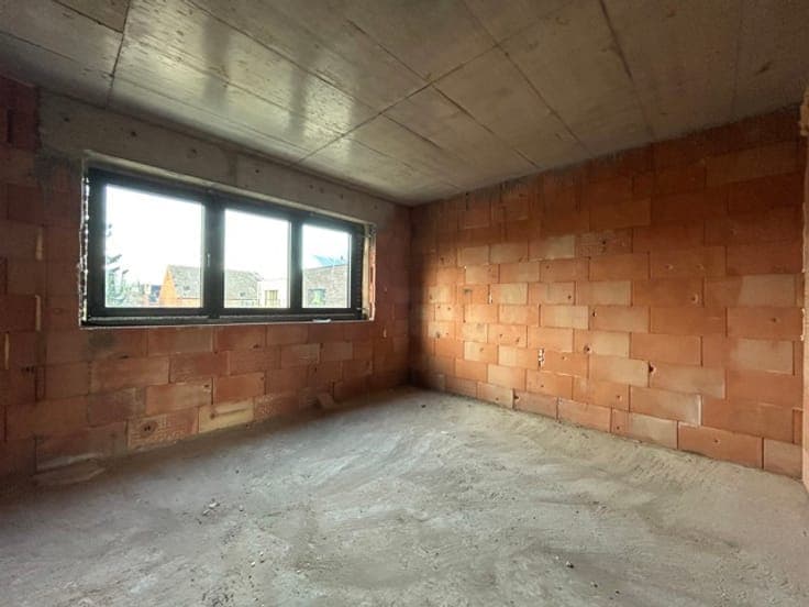 HAREN – HOUSE WITH 6 BD AND 2 BTH, GARAGE AND GARDEN