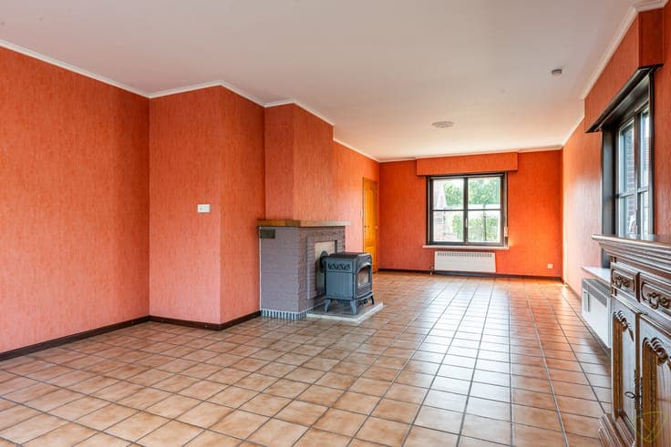 Charmant huis te koop op een gunsitge locatie in Oosteekl...