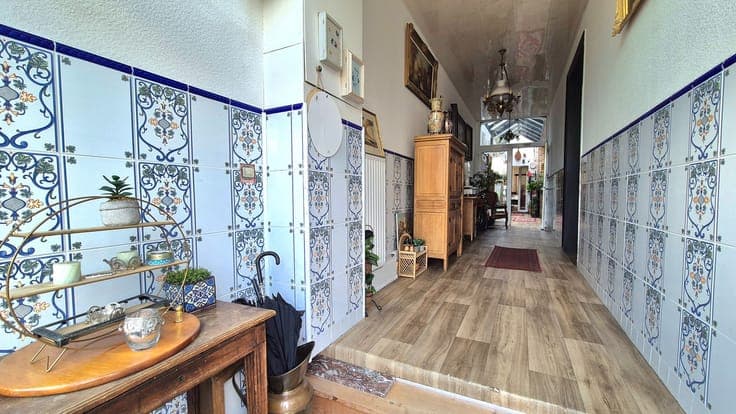 Ruime karaktervolle woning met 5 slaapkamers, 3 badkamers...