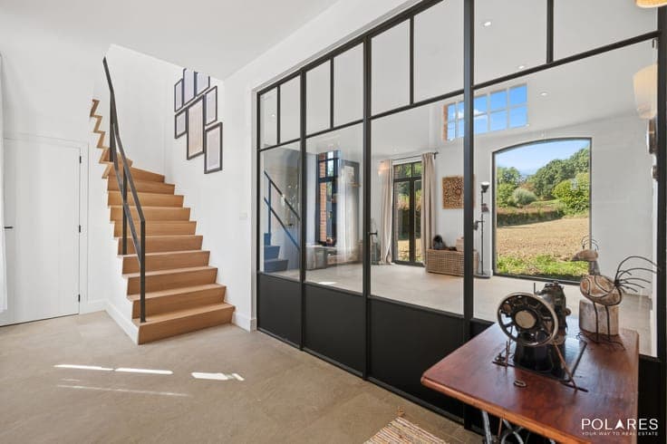Exceptional villa on 27are