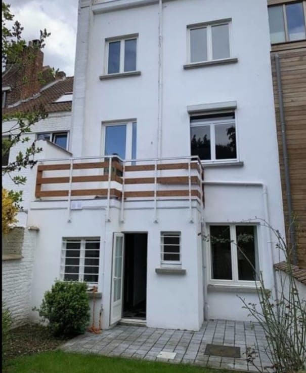 4 Bed + 2 Bath/Shower + 2 Offices + Garden House