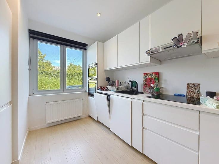 RENTAL BUILDING OF 2 RECOGNIZED UNITS - RENOVATED IN 2022