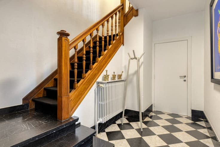 Instapklare halfopen gezinswoning met 3 slaapkamers, gara...
