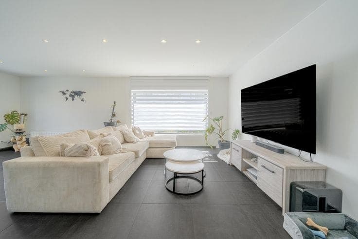 Spacious, move-in ready home in a quiet location in Mariake…