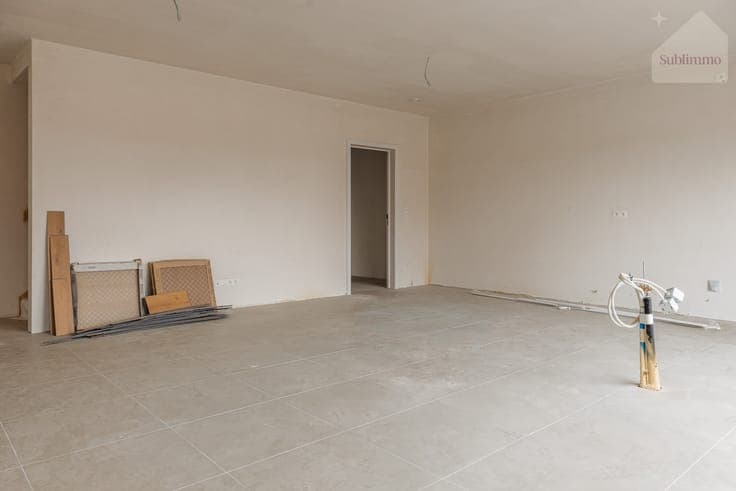 Instapklare nieuwbouw met 4 slaapkamers op een perceel va...