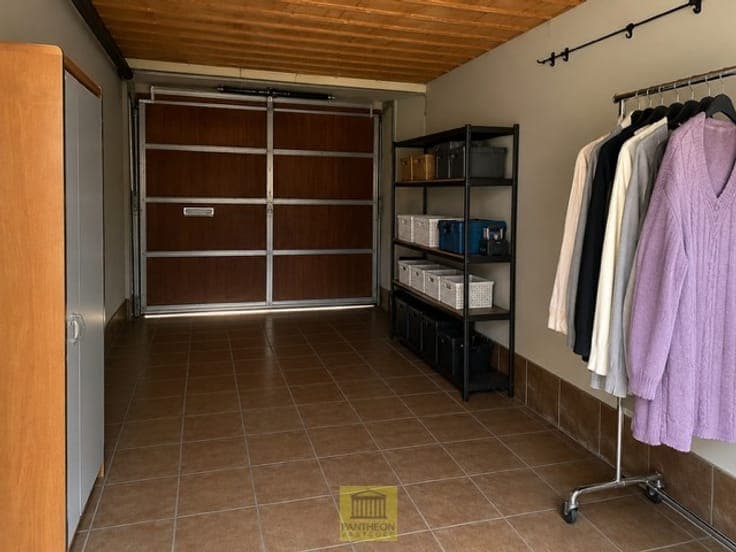 Woning met grote tuin en garage