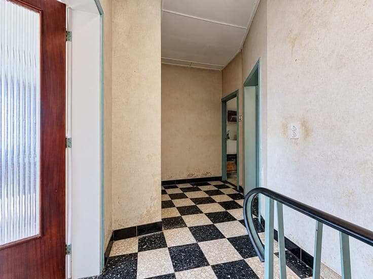 MAISON – 3 FACADES – 1 CHAMBRE – JARDIN – TERRASSE – GARAGE