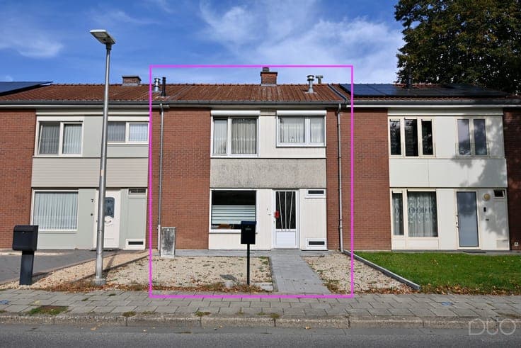 Woning met veel potentieel in een rustige woonwijk in Sin...
