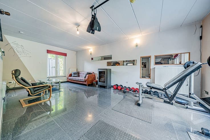 House in Manage